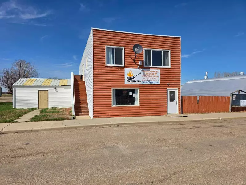 104 Centre ST, Enchant, AB T0K0V0