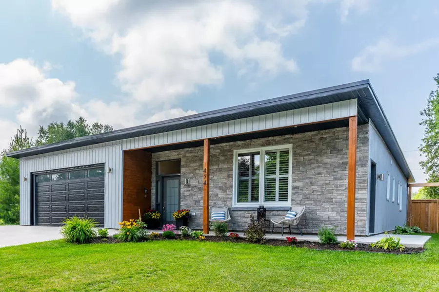 474 Creekwood DR, Saugeen Shores, ON N0H 2L0