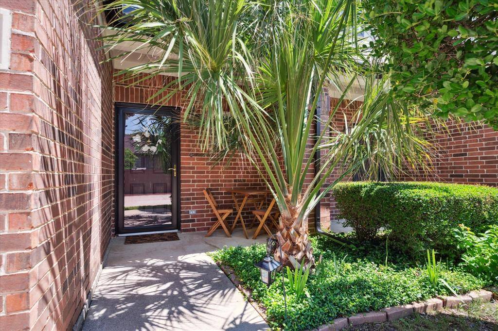 Irving, TX 75038,2429 Southcourt Circle