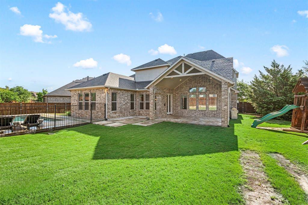 Roanoke, TX 76262,1001 Broadmoor Way