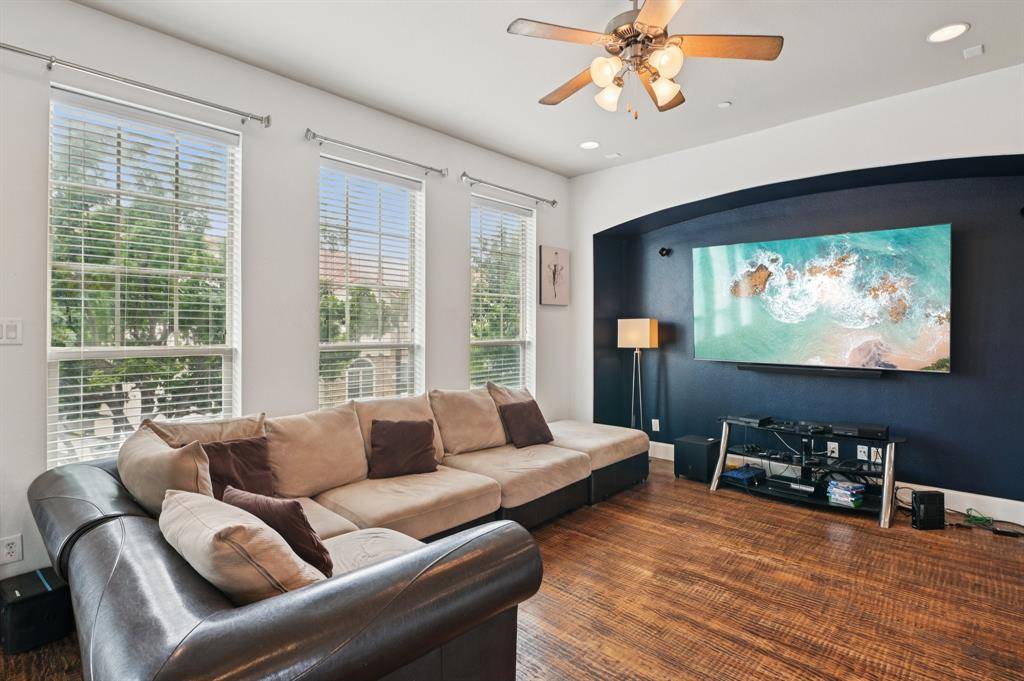 6752 Plaza Via, Irving, TX 75039
