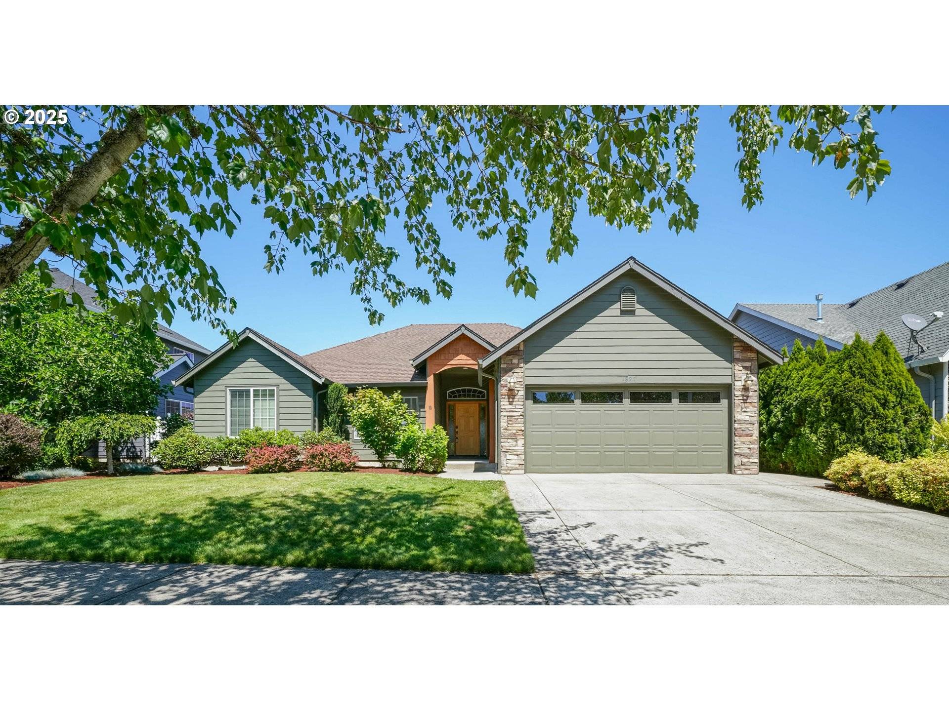 1897 NE LUCY BELLE ST, Mc Minnville, OR 97128