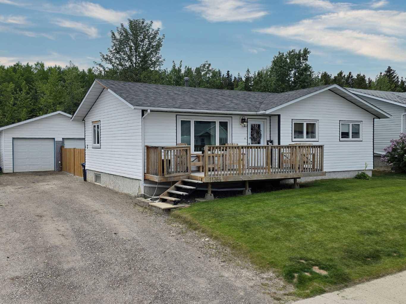 11364 Leonard Street, Grande Cache, AB T0E0Y0