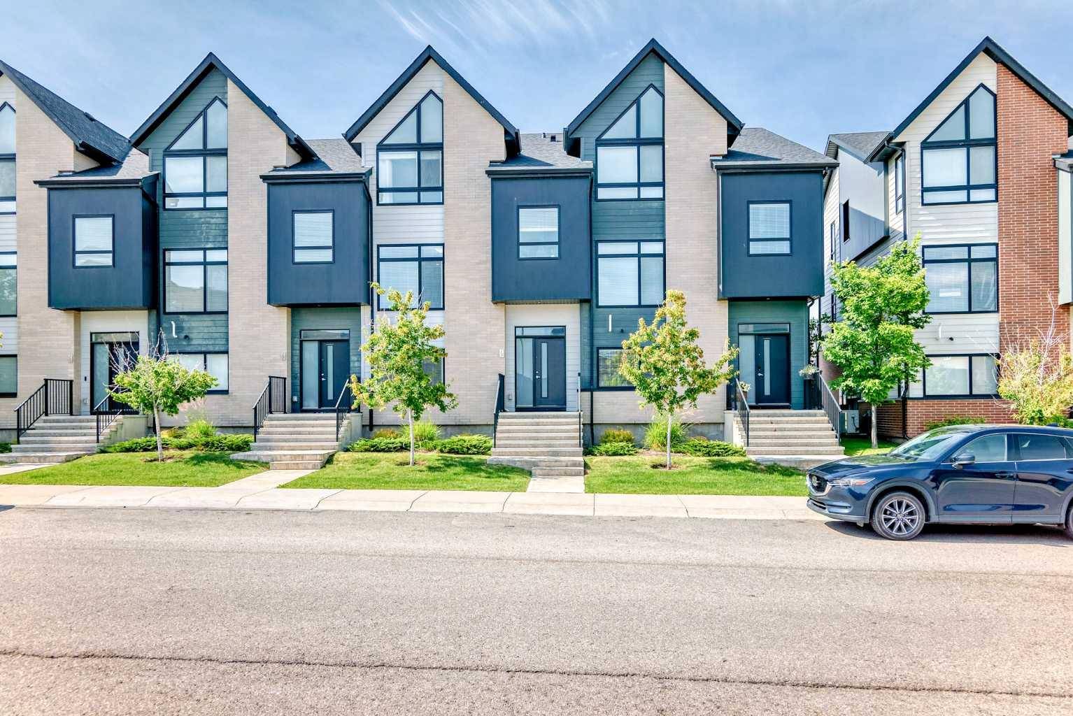 Calgary, AB T3P 1K3,79 sage meadows CIR Northwest