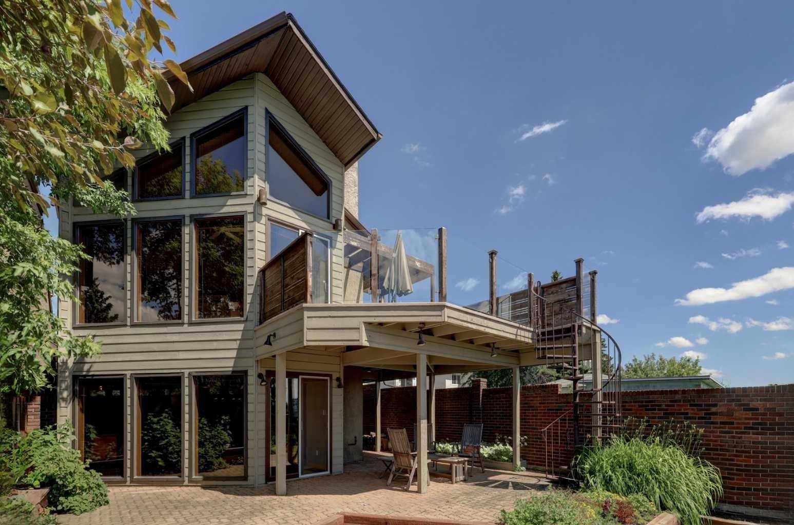 1239 Colgrove AVE Northeast, Calgary, AB T2E5C3