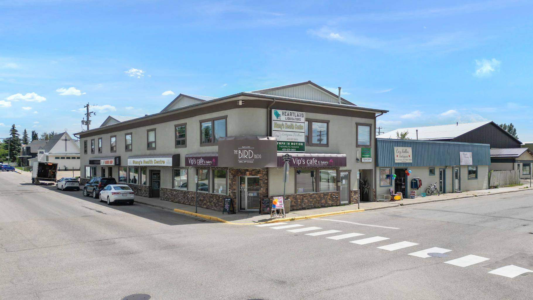 5001-05 49 AVE, Olds, AB T4H1W9