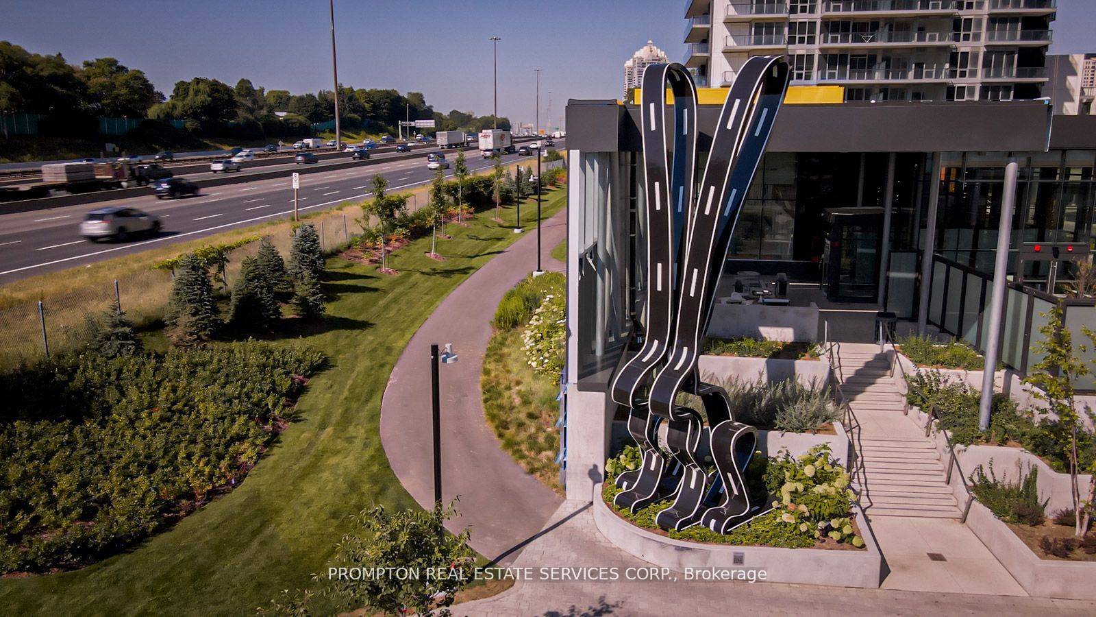 Toronto C15, ON M2K 0H1,85 McMahon DR #711