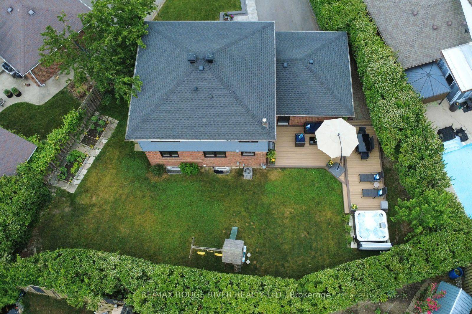 Pickering, ON L1W 2K6,821 HANWORTH CT