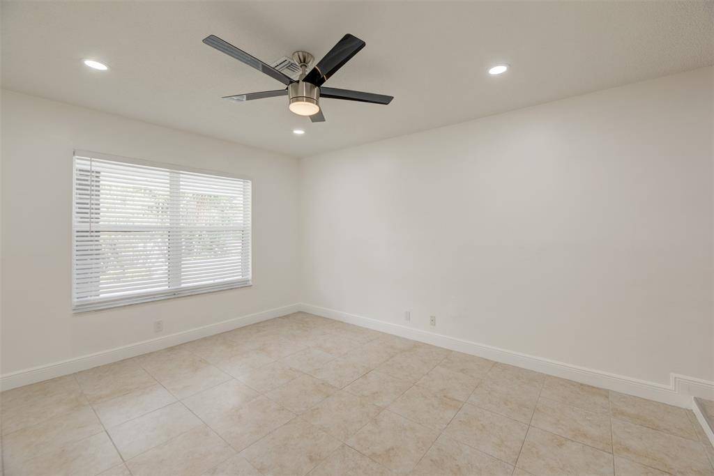 Coral Springs, FL 33065,7546 NW 44 Court #W