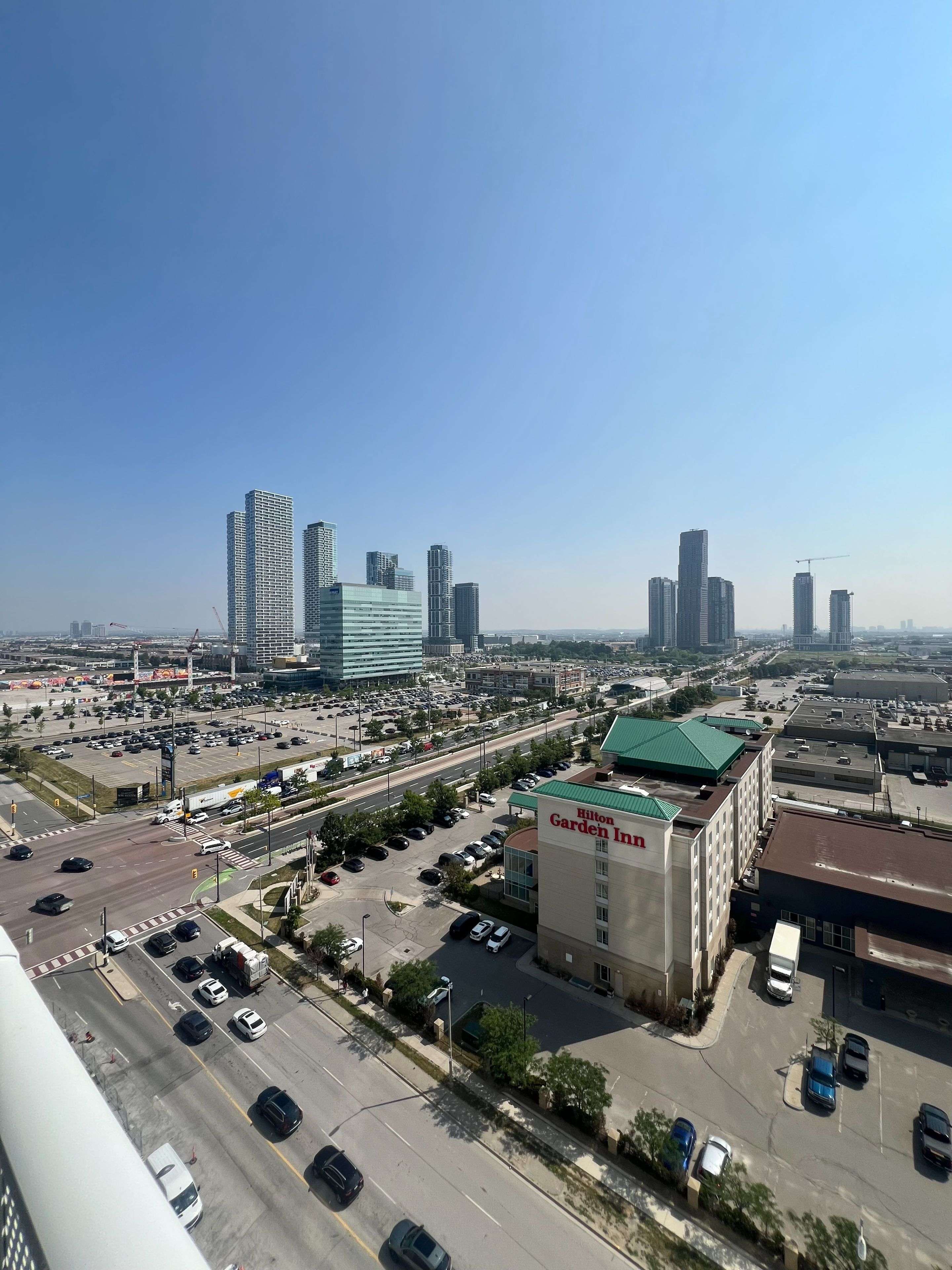 28 Interchange WAY #1707, Vaughan, ON L4K 0P8
