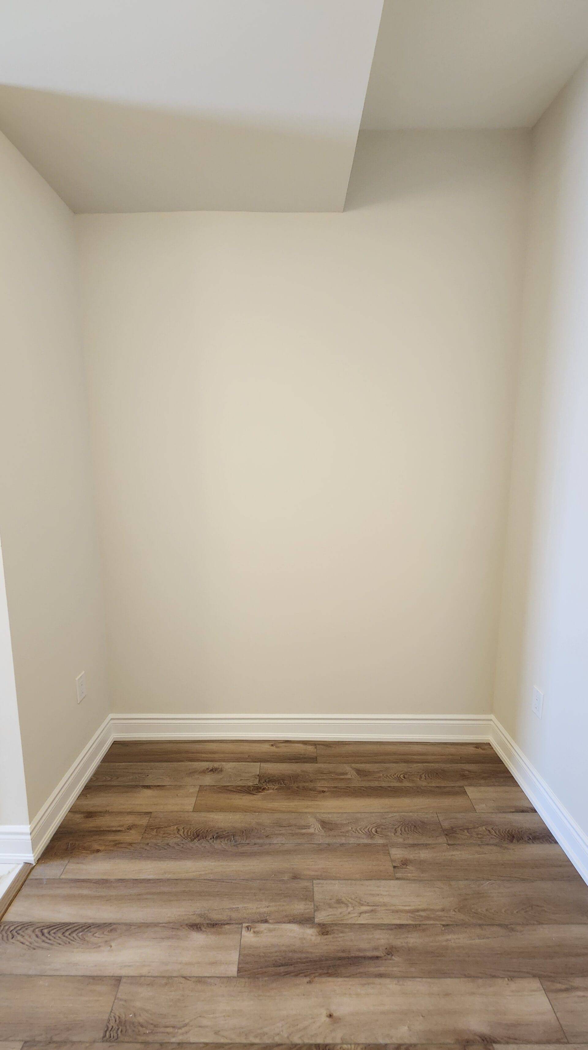 Oakville, ON L6H 7G1,1296 Muller LN