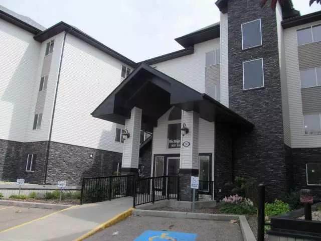 Red Deer, AB T4N 4X3,5601 KERRY WOOD DR #405