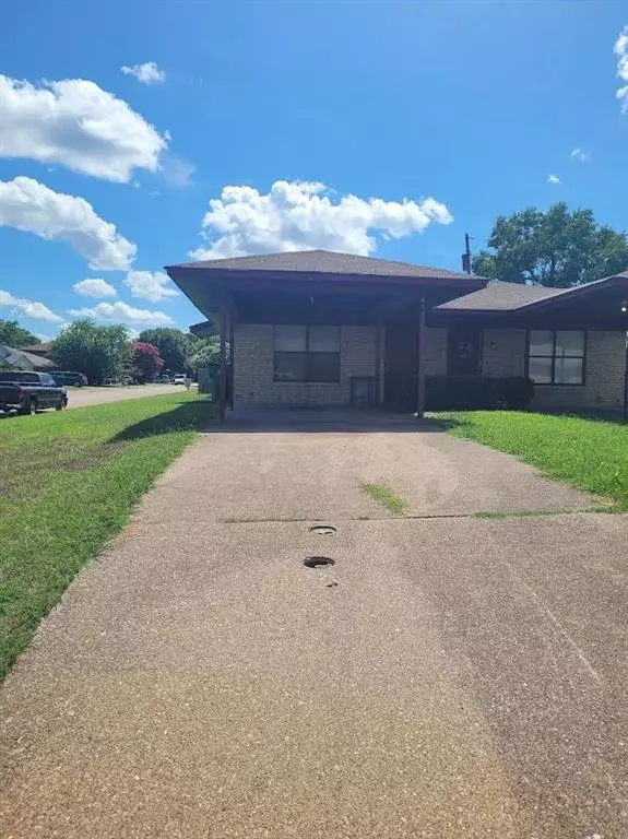 414 Amanda Lane #414, Waxahachie, TX 75165