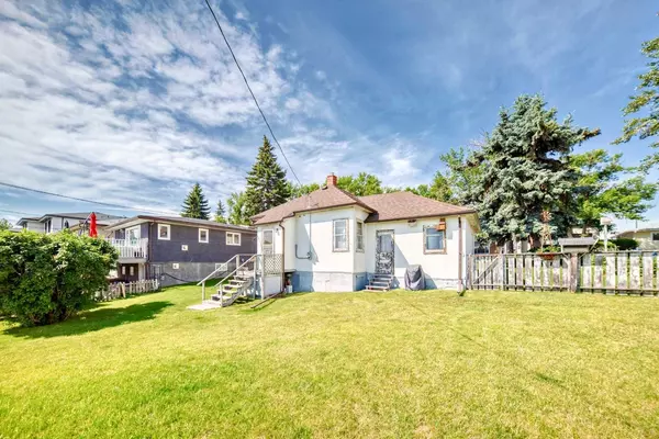 Calgary, AB T2E 5E4,1512 Child AVE Northeast