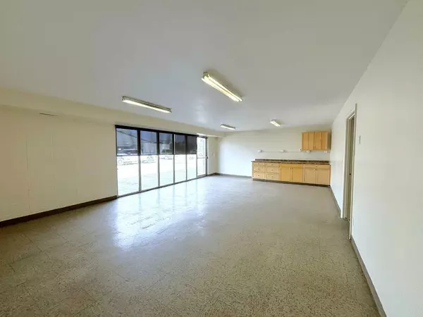Calgary, AB T2K 5X3,666 Goddard AVE Northeast #26