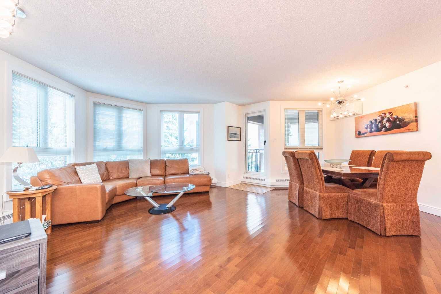 Calgary, AB T2P 4X2,400 Eau Claire AVE SW #8402