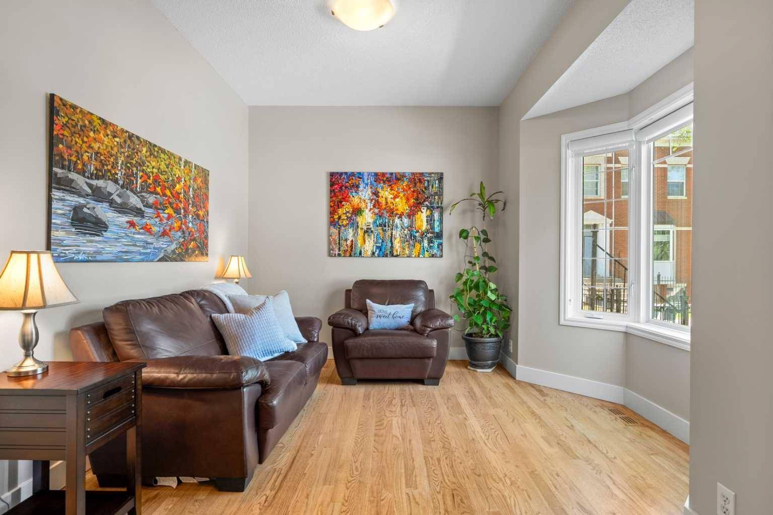 Calgary, AB T2Z 2Y8,134 Inverness SQ SE