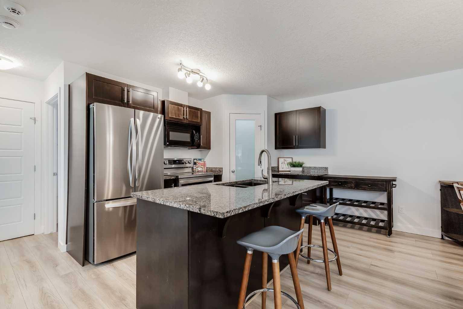 Airdrie, AB T4B 3S5,2781 Chinook Winds DR SW #9101