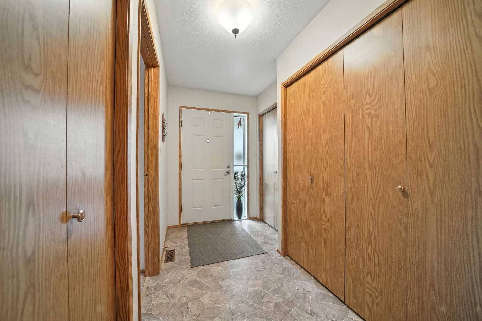 Red Deer, AB T4R 2H7,2816 Botterill CRES #69