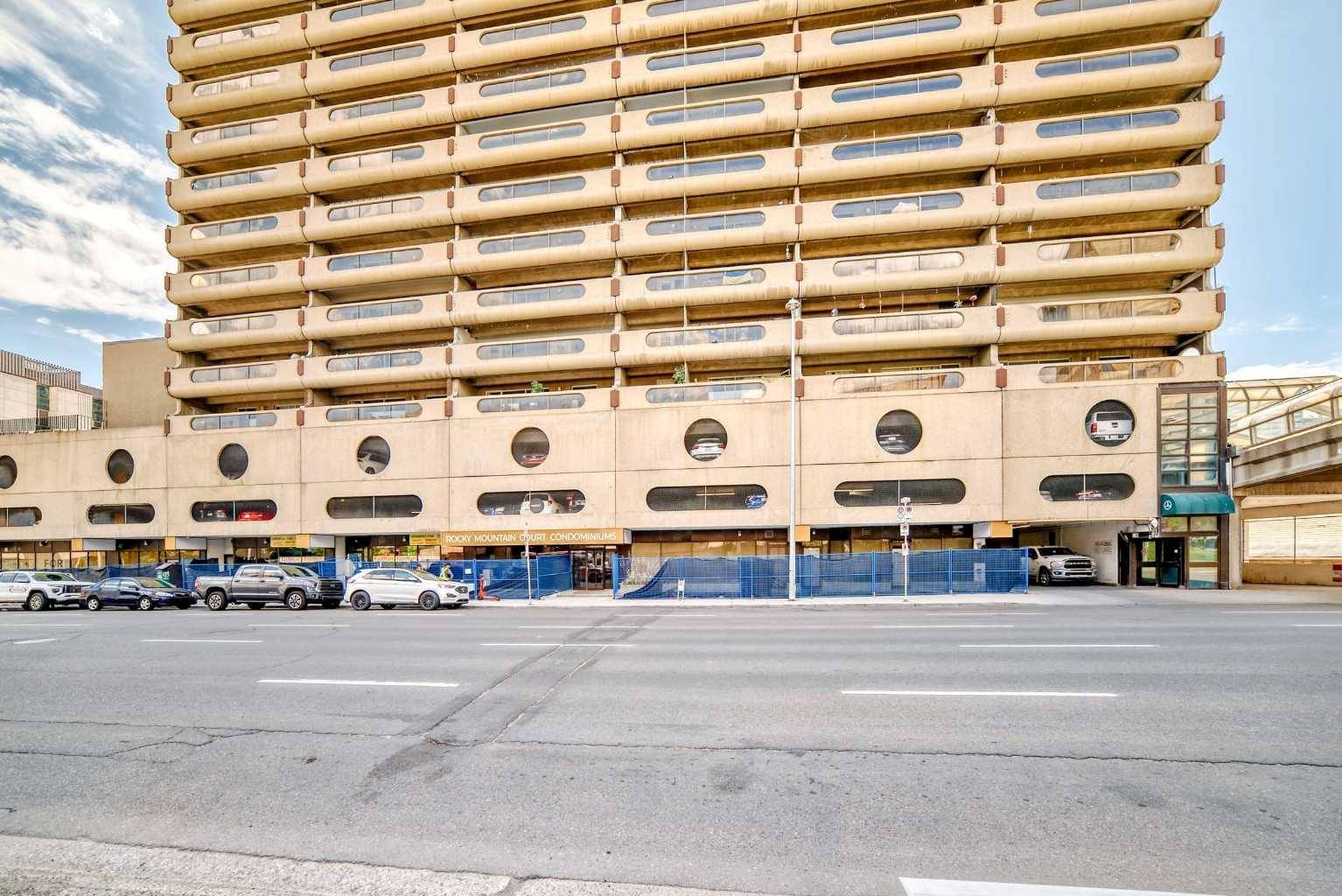 221 6 AVE SE #2103, Calgary, AB T2G 4Z9