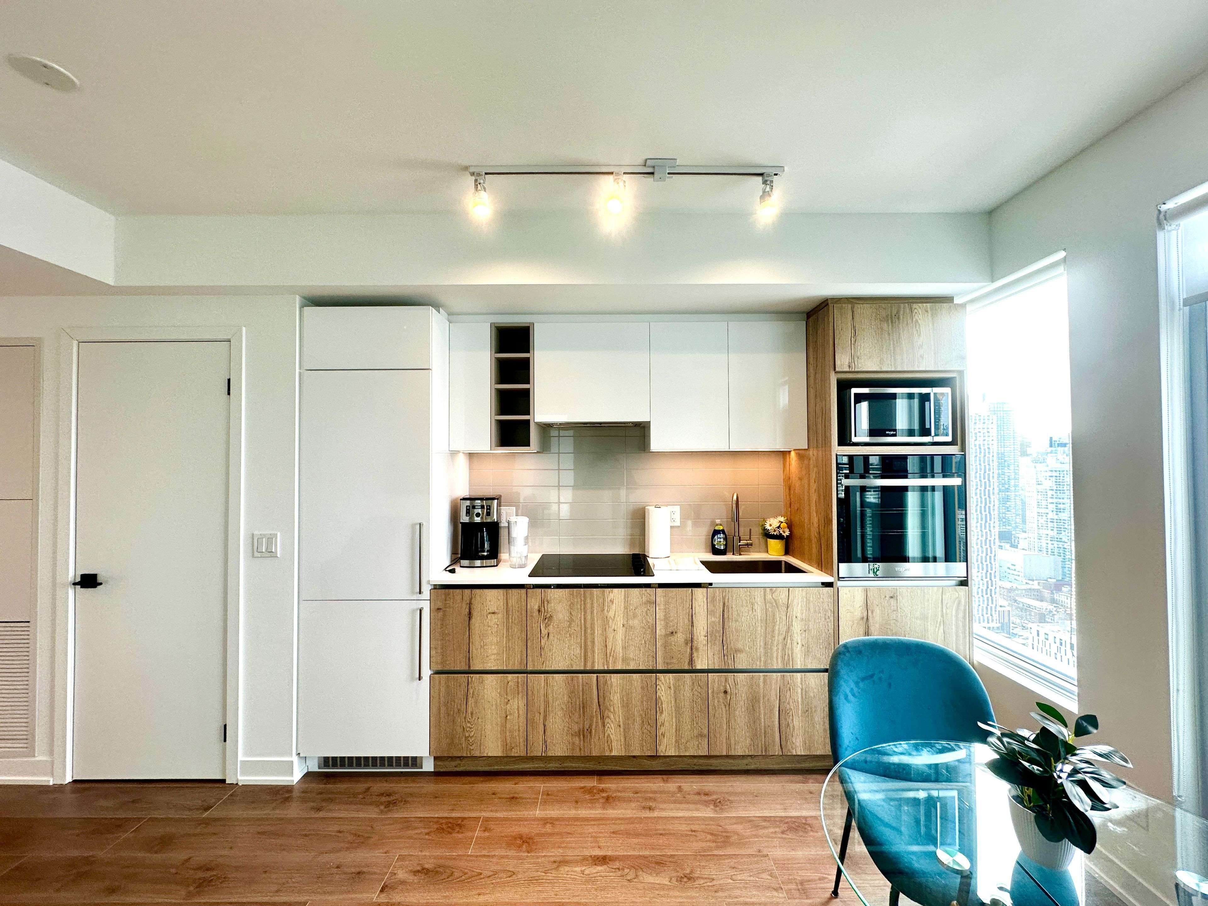 Toronto C08, ON M5B 0C8,319 Jarvis ST #4805