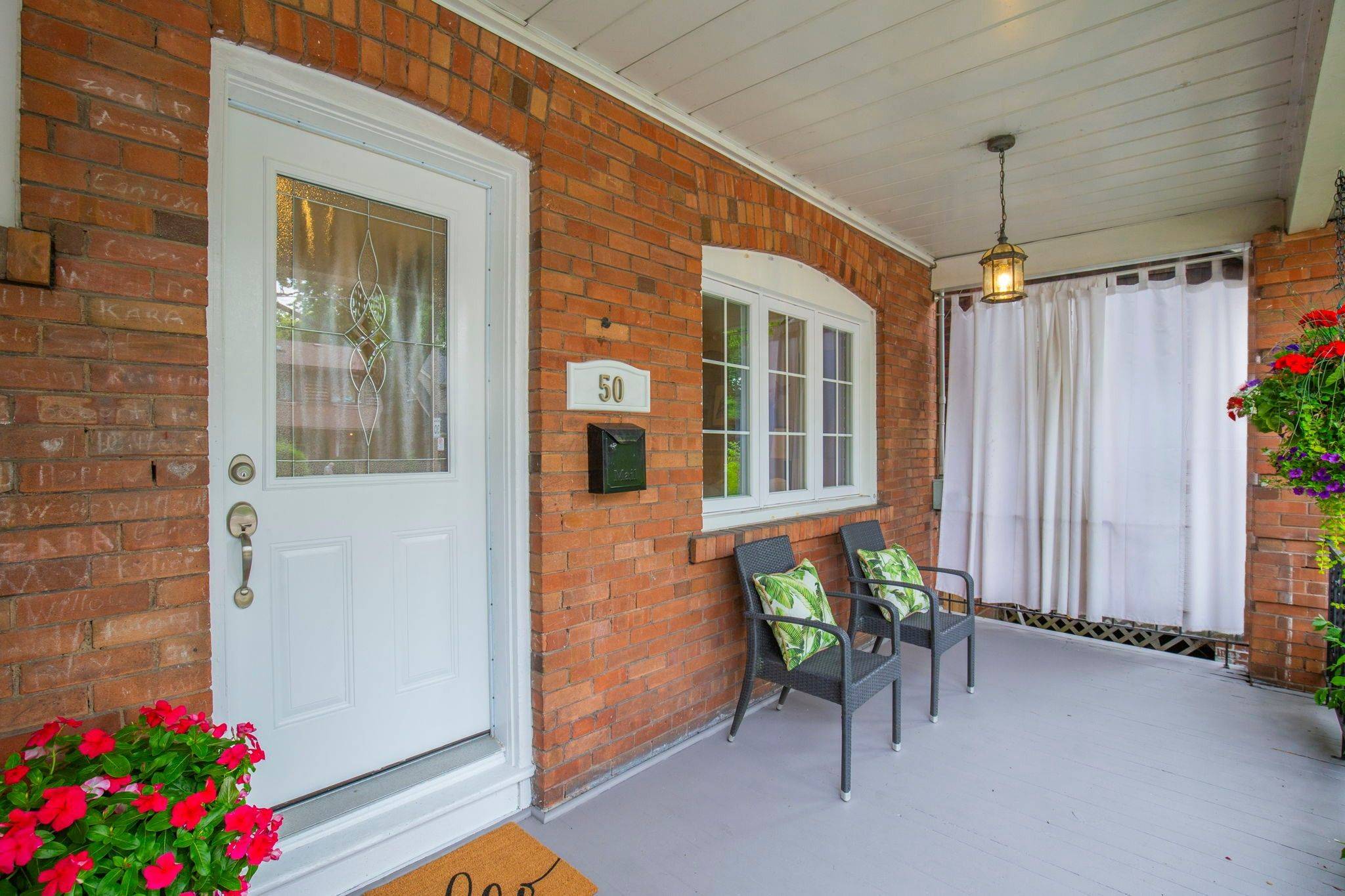 Toronto E02, ON M4C 5J4,50 Iona AVE