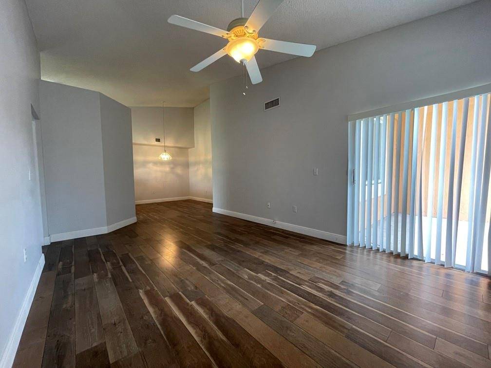 6992 SW 39th St #203I, Fort Lauderdale, FL 33314