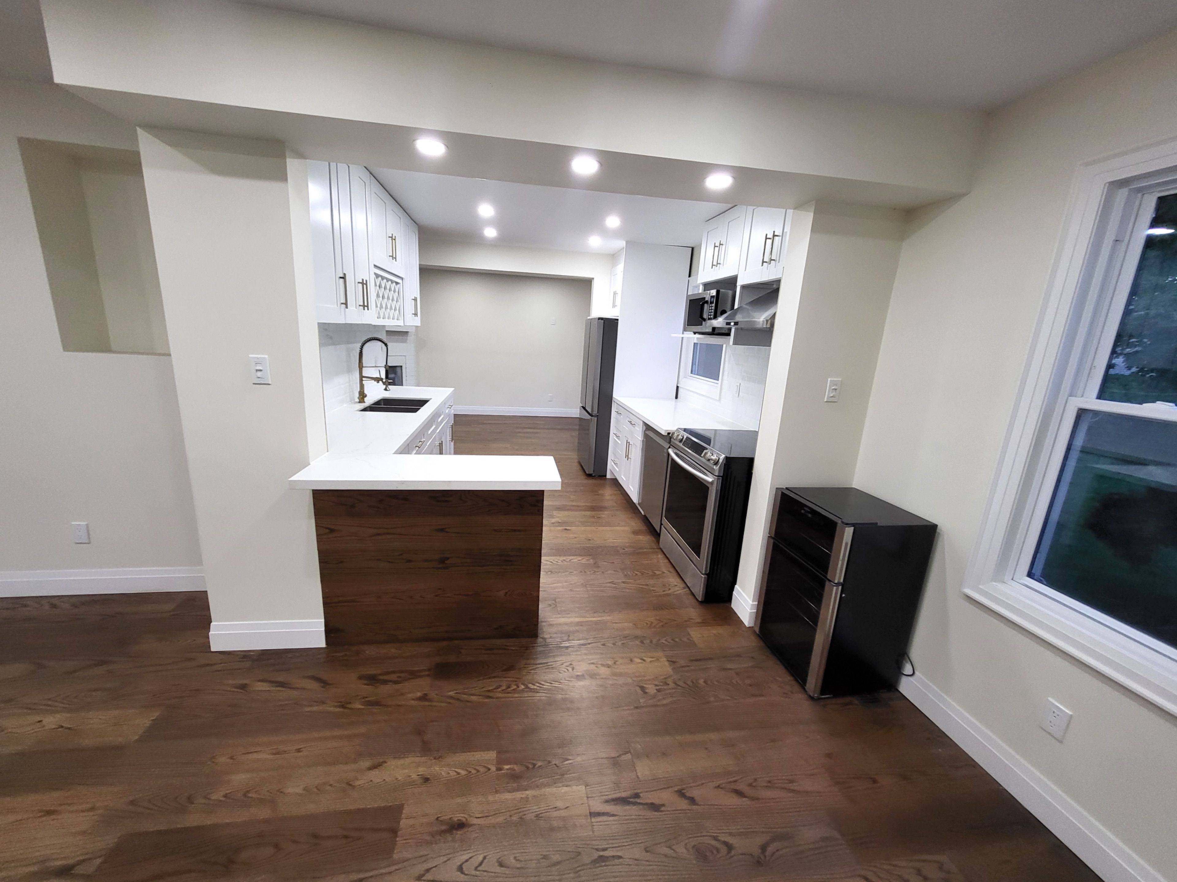 Barrie, ON L4M 5W9,247 Hickling TRL