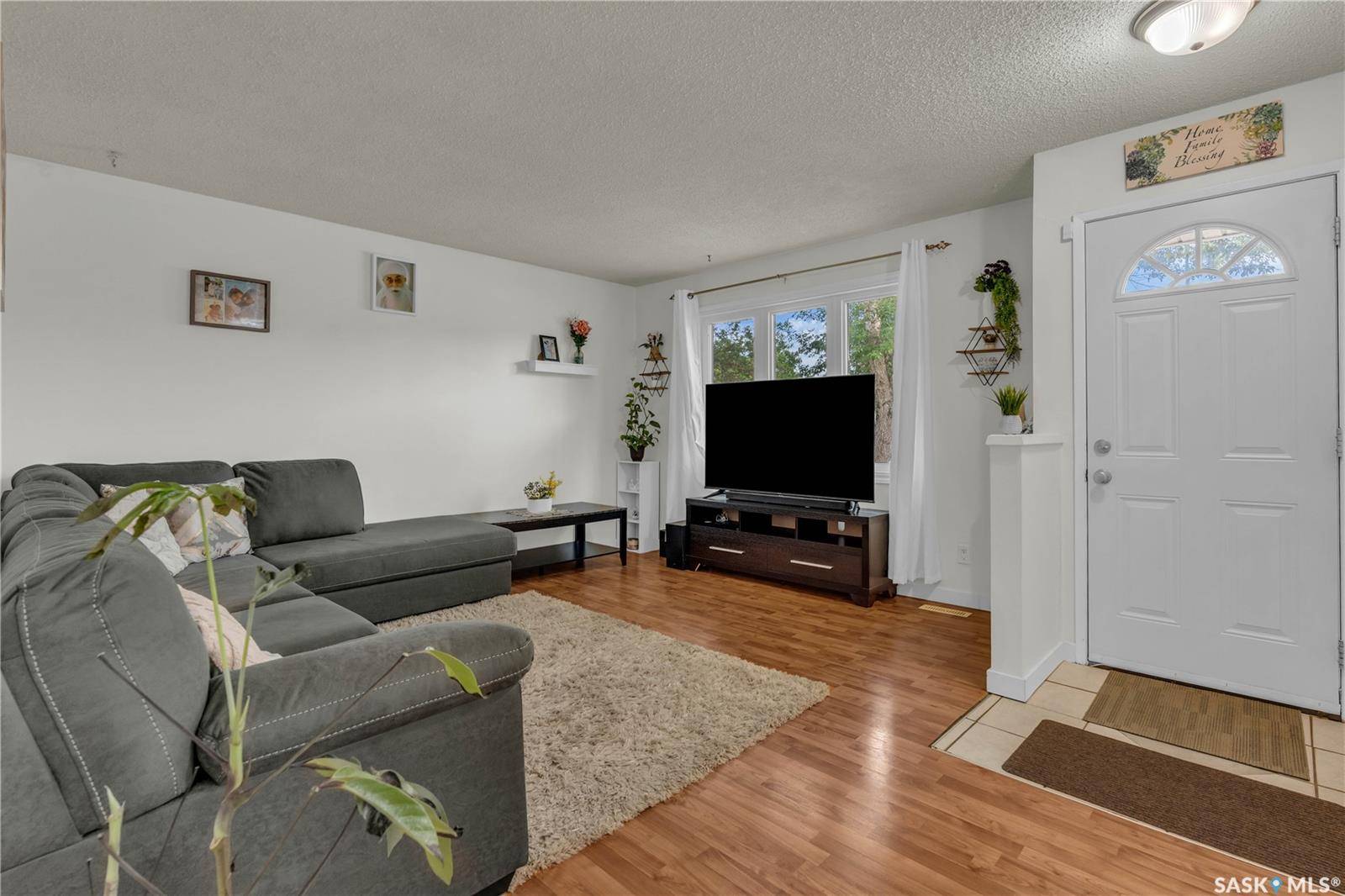 Regina, SK S4R 5L7,114 FORSYTH CRESCENT