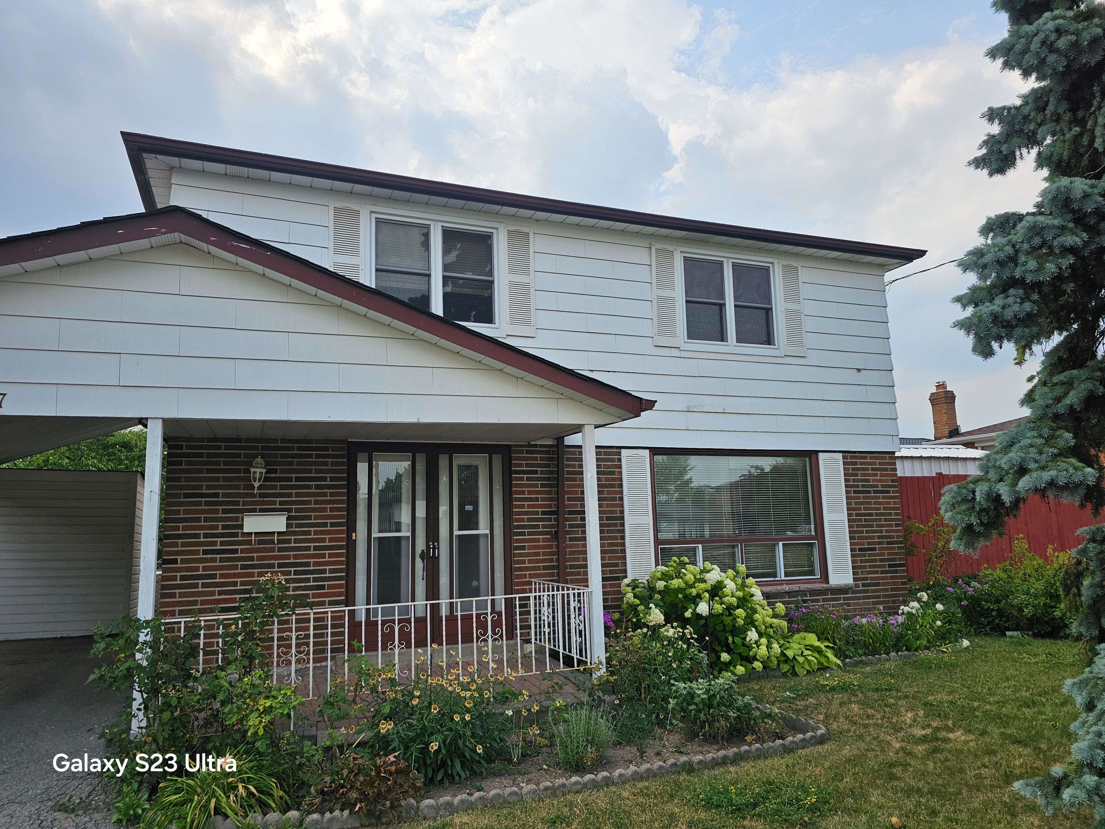 Mississauga, ON L4T 1T8,3677 Woodruff CRES