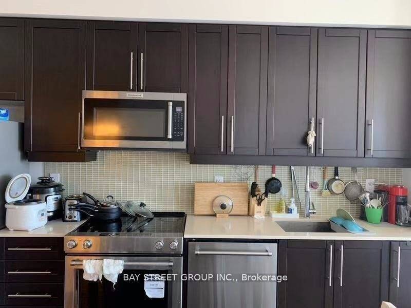 Mississauga, ON L5B 0J7,4011 Brickstone Mews #1501