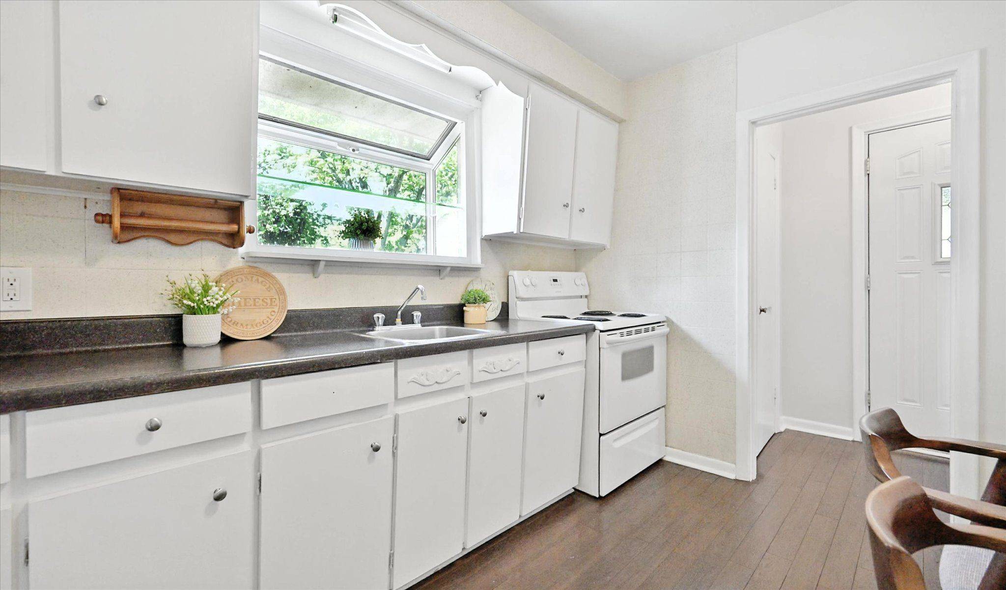 Hamilton, ON L9C 4M3,29 West 21st ST