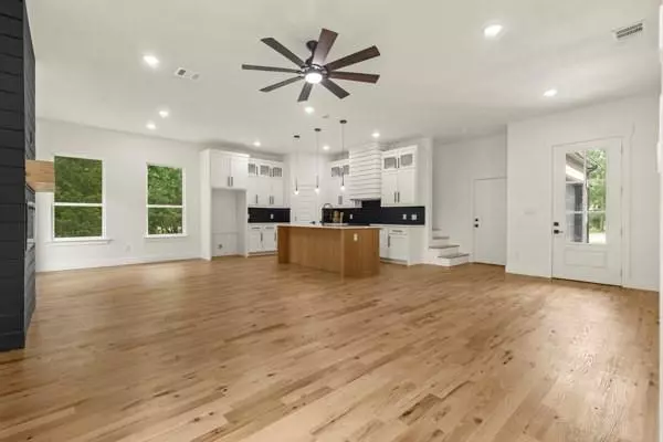 Gun Barrel City, TX 75156,301 Bay Court