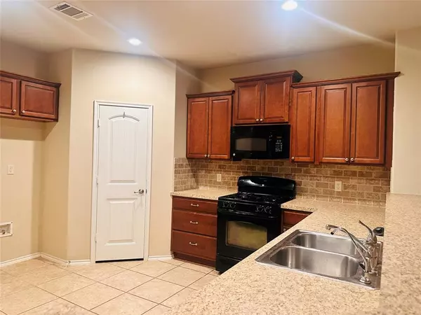 Melissa, TX 75454,1114 KAUFMAN Road