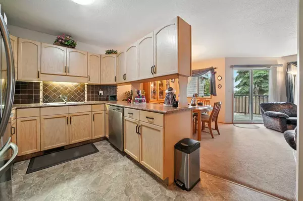 Red Deer, AB T4R 2H7,2816 Botterill CRES #69