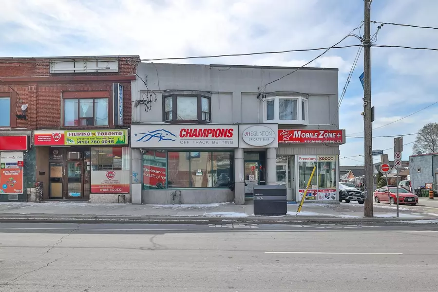 1861 Eglinton AVE W, Toronto W03, ON M6E 3X5