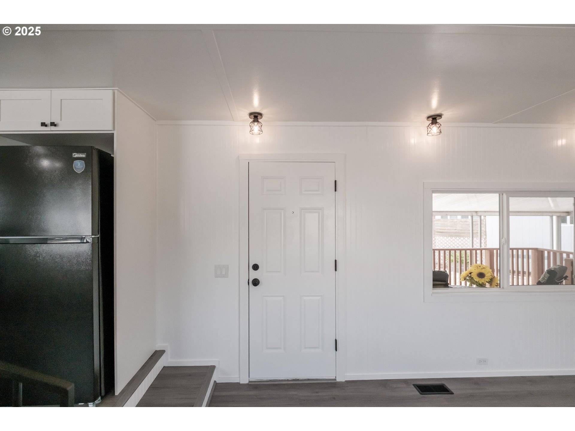 Salem, OR 97301,2200 LANCASTER DR #14A