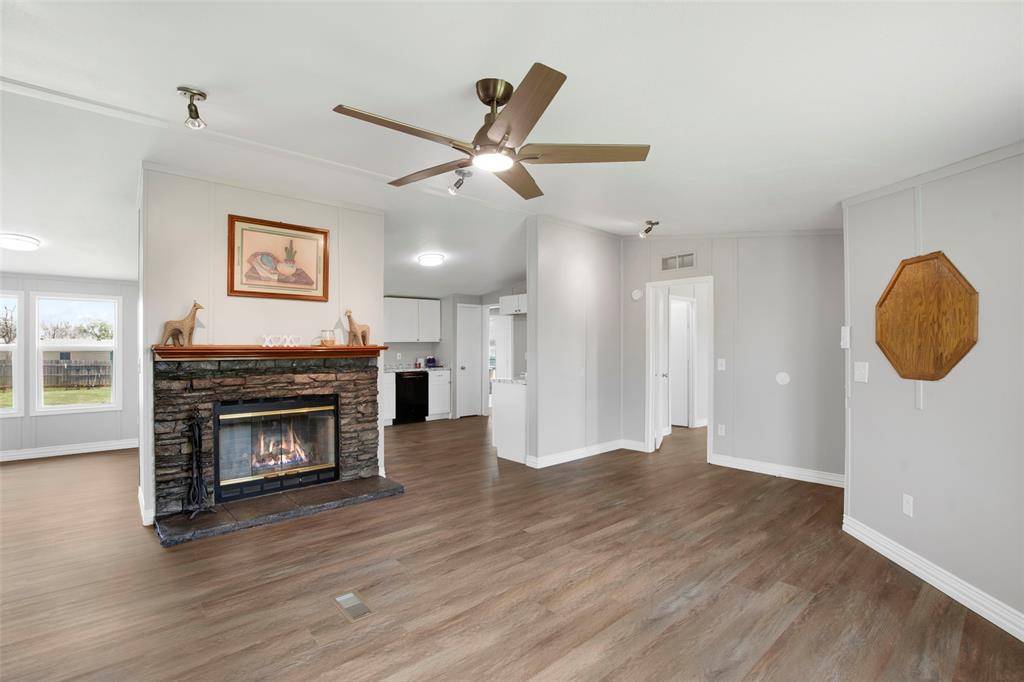 Southmayd, TX 75092,114 Pine Ridge Circle