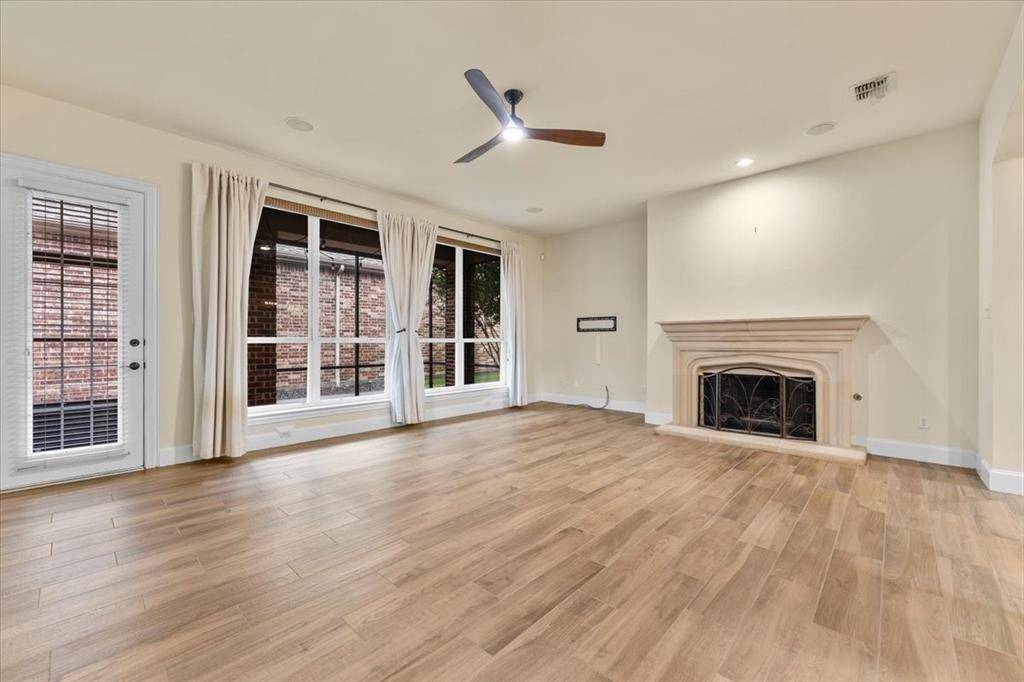 Frisco, TX 75934,3779 Navarro Way