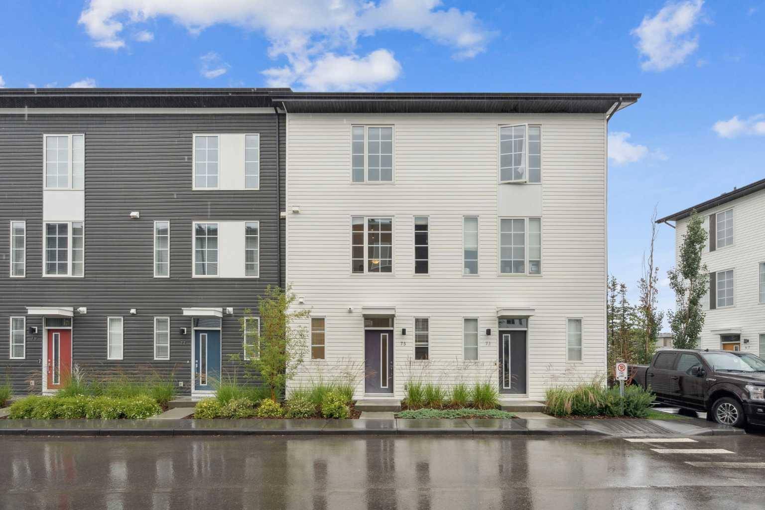 75 Walgrove Common Southeast, Calgary, AB T2X 4C2