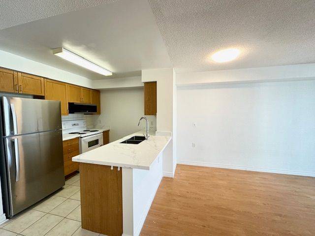Toronto C14, ON M2N 7G6,22 Olive AVE #2708