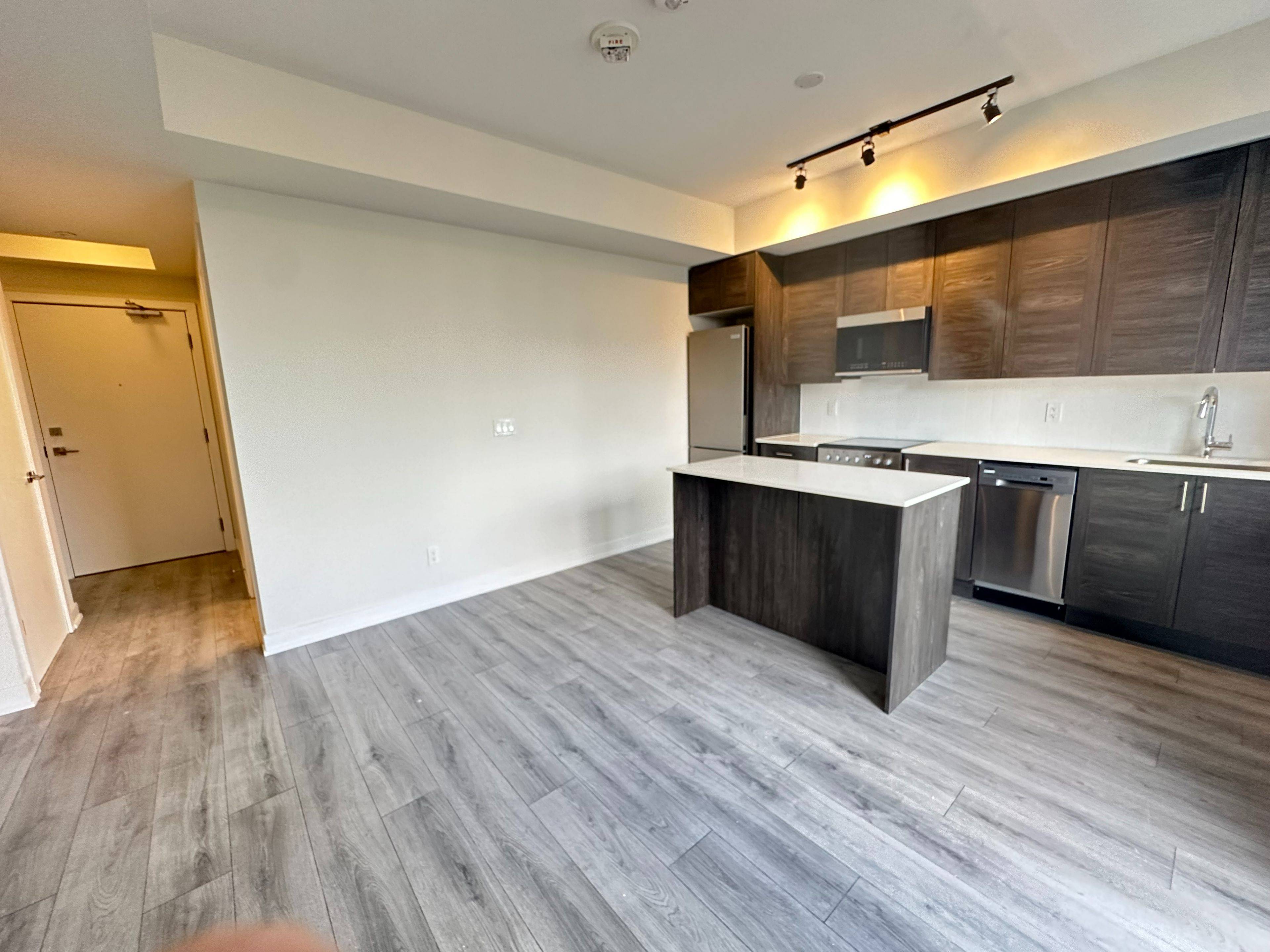Toronto C07, ON M2N 0L7,15 Ellerslie AVE #1509