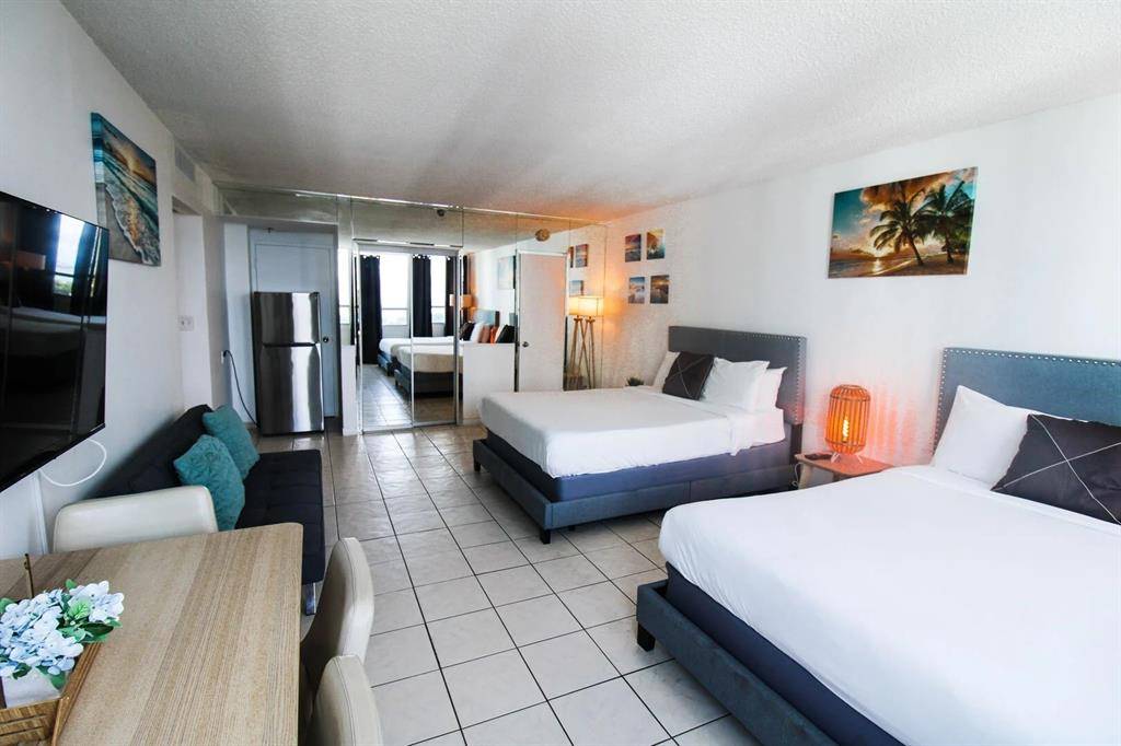 5445 Collins Ave #1205, Miami Beach, FL 33140