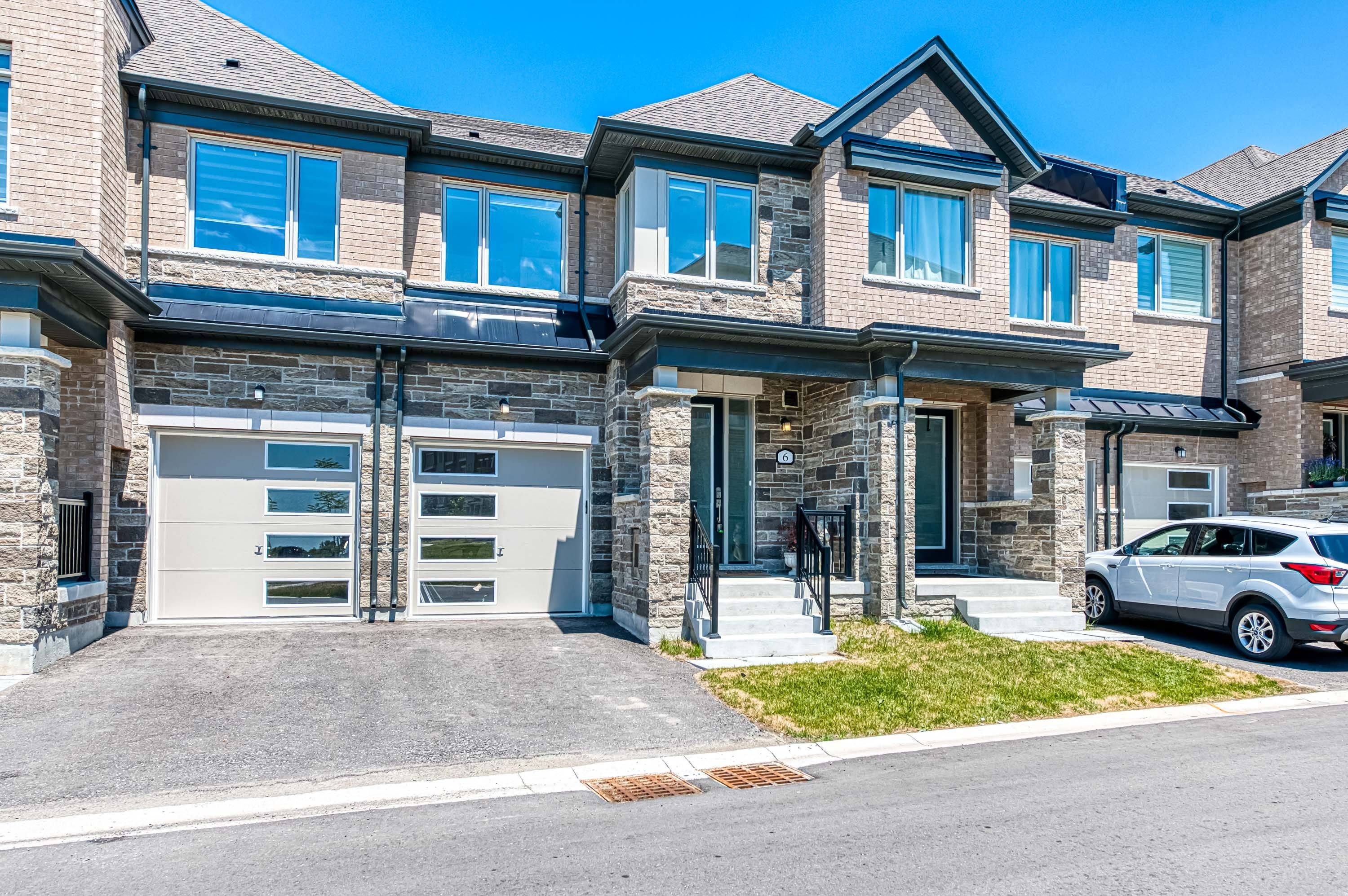 6 Brofarm LN, Whitchurch-stouffville, ON L4A 5G2