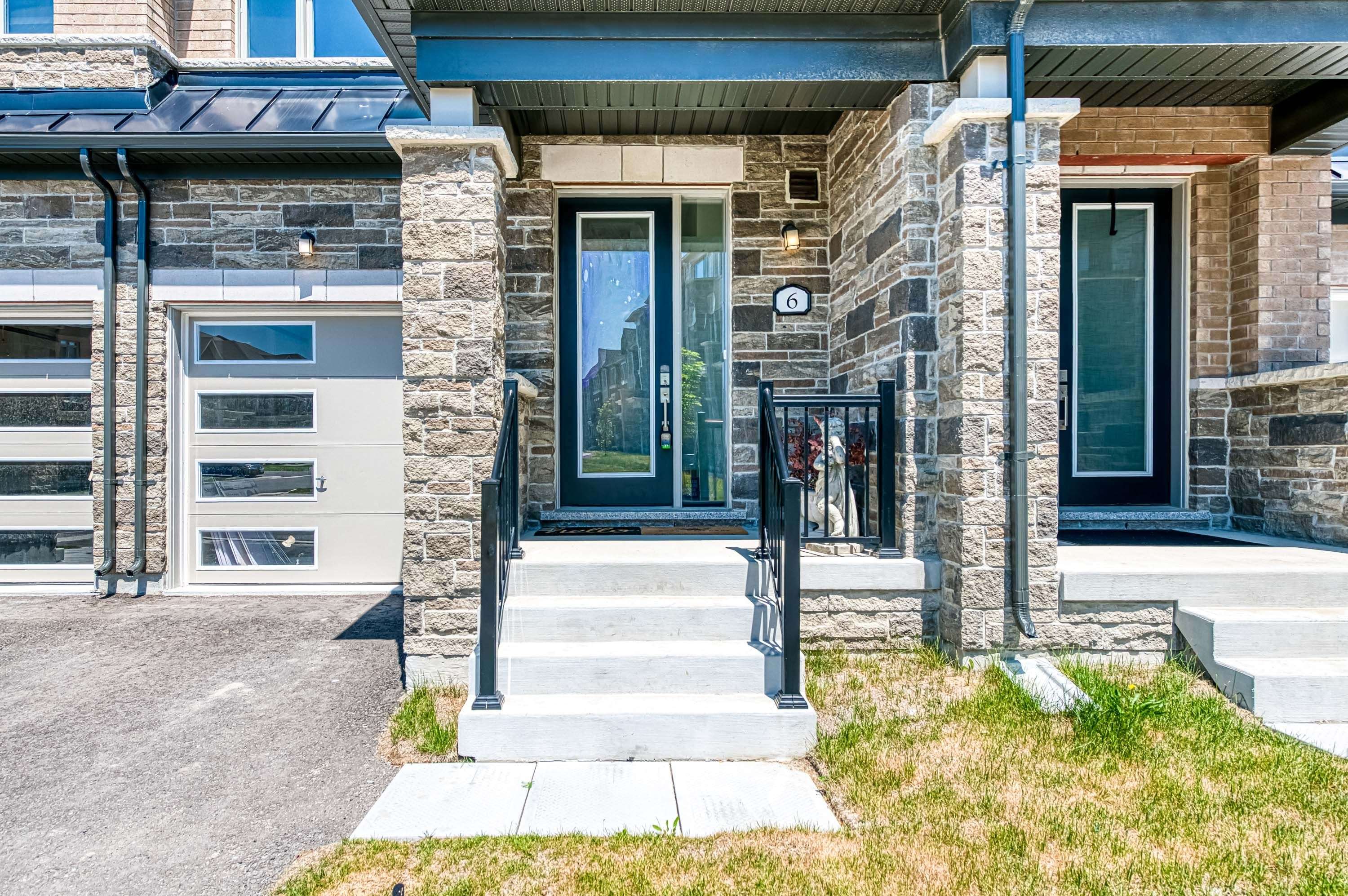 Whitchurch-stouffville, ON L4A 5G2,6 Brofarm LN