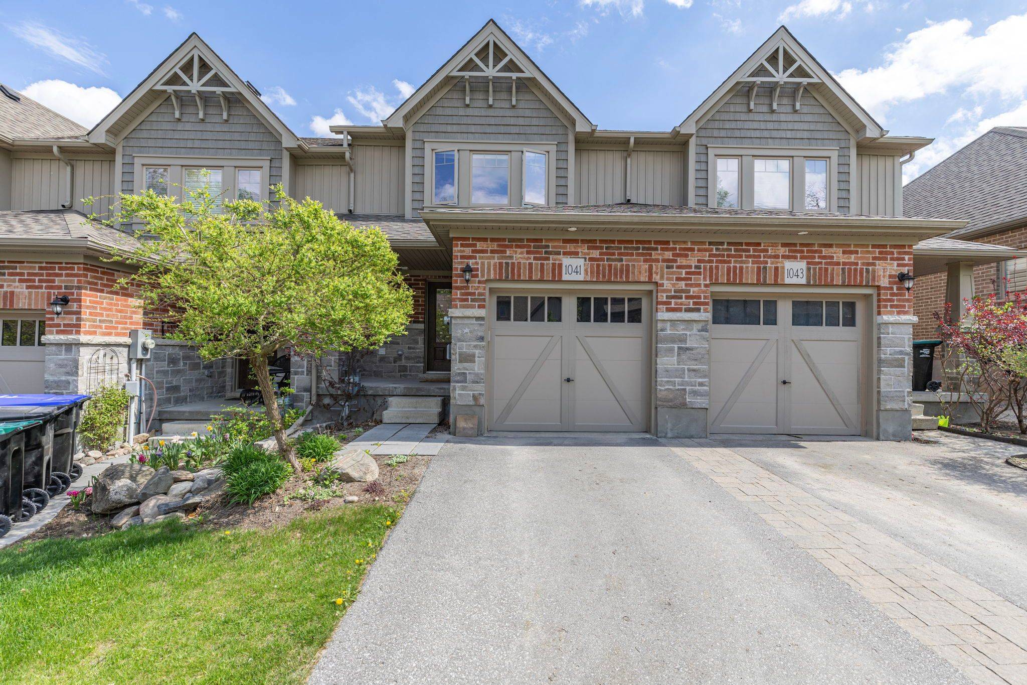 1041 Cook DR, Midland, ON L4R 0E4