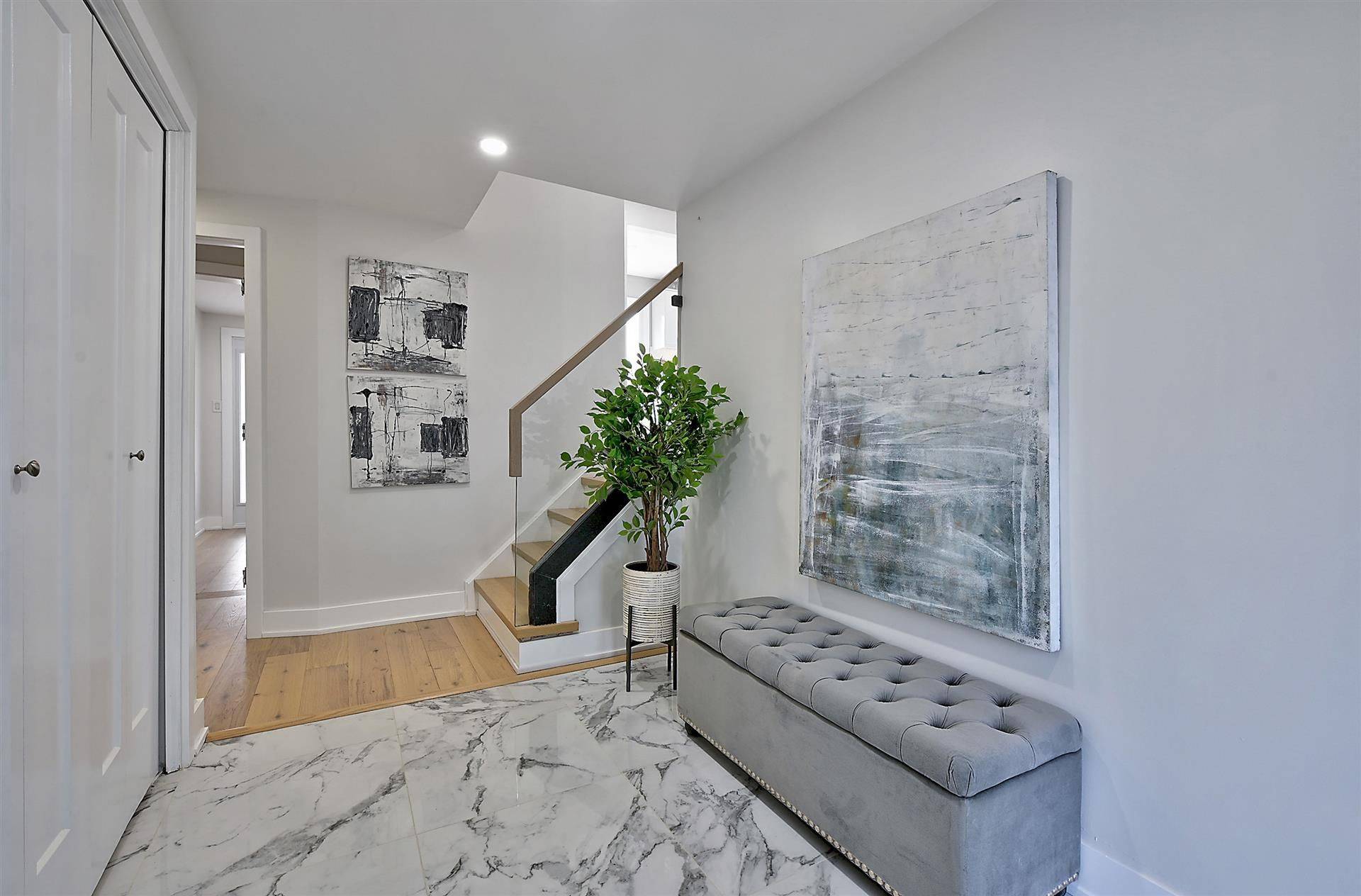 Burlington, ON L7M 1E1,3185 Heathfield DR