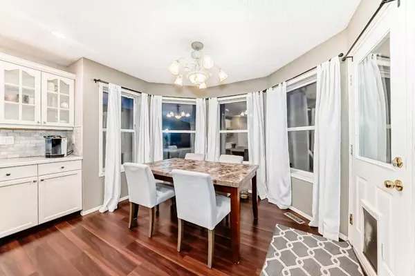 Okotoks, AB T1S1V6,10 Westfall CRES