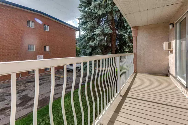 Red Deer, AB T4N 3R2,5326 47 AVE #201