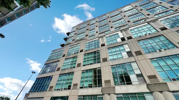 Toronto W06, ON M8Y 3Y9,200 Manitoba ST N #433
